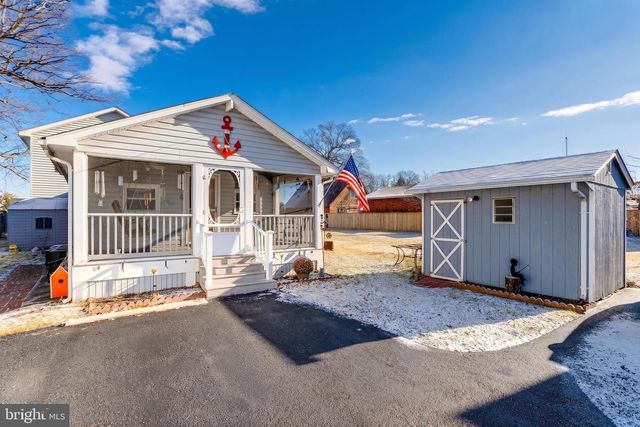 215 NANTICOKE RD, Essex, MD 21221