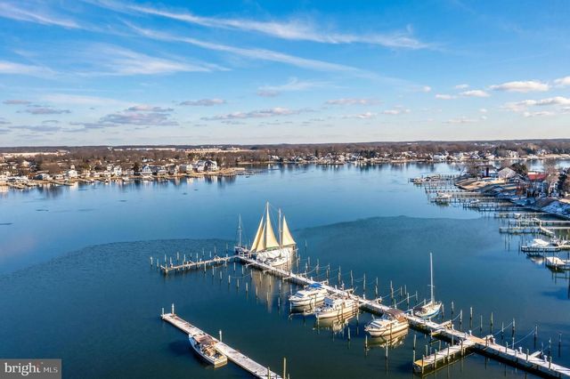 215 NANTICOKE RD, Essex, MD 21221
