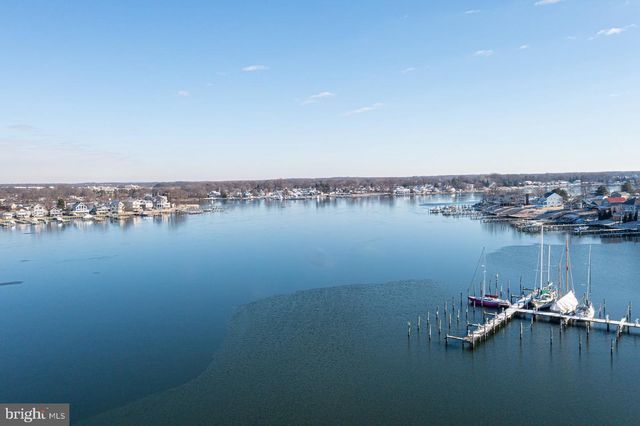 215 NANTICOKE RD, Essex, MD 21221