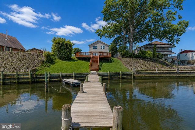 215 NANTICOKE RD, Essex, MD 21221
