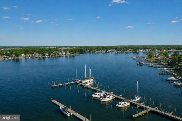215 NANTICOKE RD, Essex, MD 21221