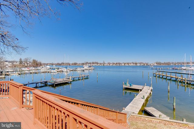 215 NANTICOKE RD, Essex, MD 21221