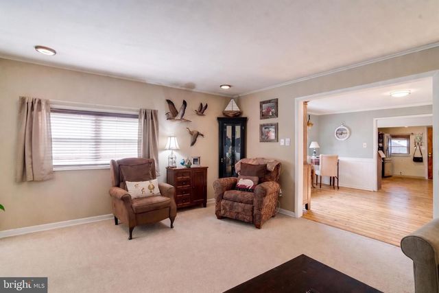 215 NANTICOKE RD, Essex, MD 21221
