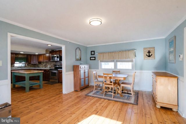 215 NANTICOKE RD, Essex, MD 21221