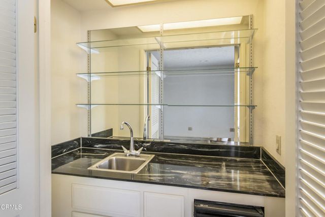 6 E Constance Avenue, Santa Barbara, CA 93105