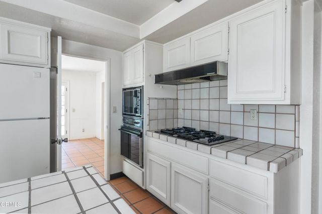 6 E Constance Avenue, Santa Barbara, CA 93105