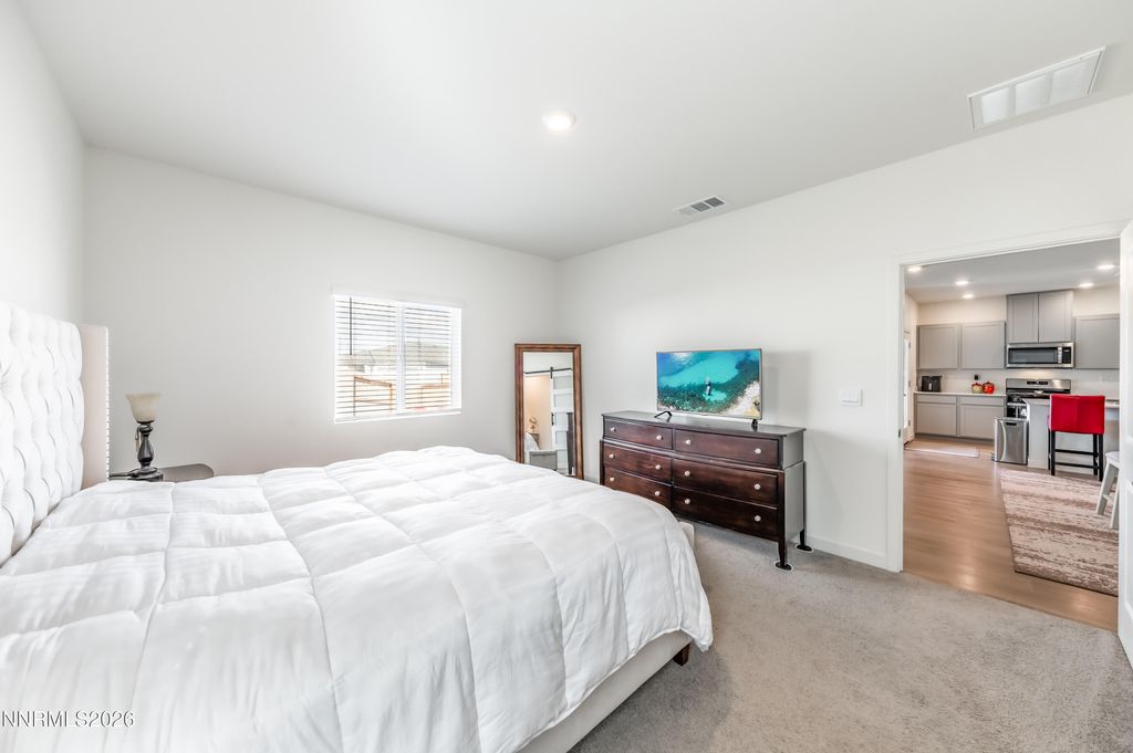 Image 15 of property listing at 7405 Mystic Vly Drive, Reno, NV 89506