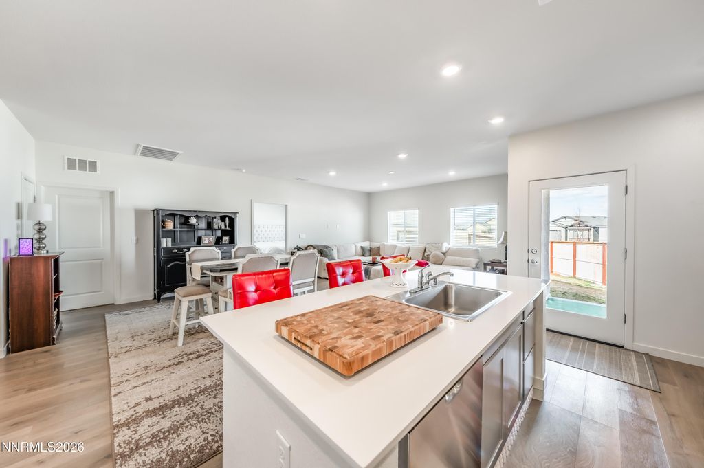 Image 9 of property listing at 7405 Mystic Vly Drive, Reno, NV 89506