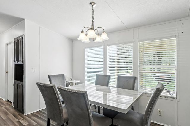 183 Blanket Flower DR, Bastrop, TX 78602
