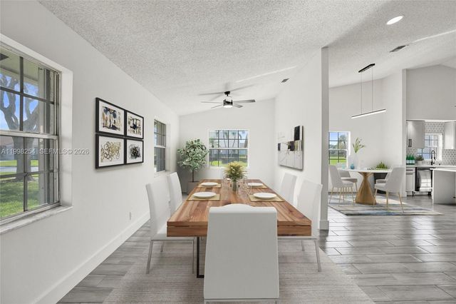 5287 Tiffany Anne Cir, West Palm Beach, FL 33417