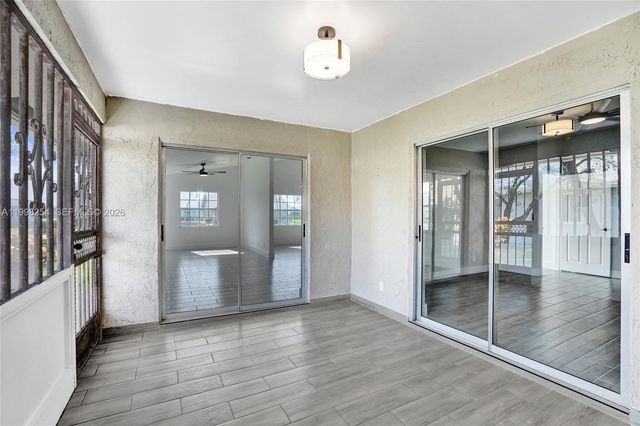 5287 Tiffany Anne Cir, West Palm Beach, FL 33417