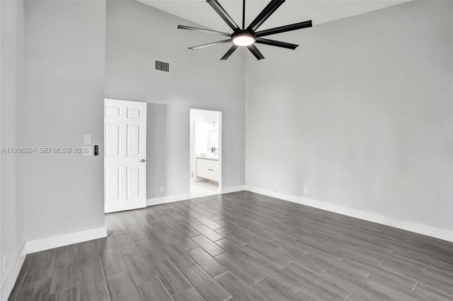 5287 Tiffany Anne Cir, West Palm Beach, FL 33417