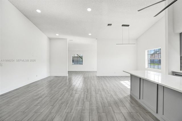 5287 Tiffany Anne Cir, West Palm Beach, FL 33417