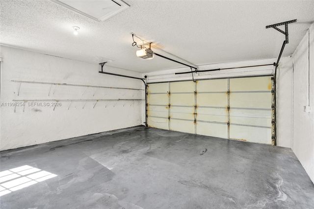 5287 Tiffany Anne Cir, West Palm Beach, FL 33417