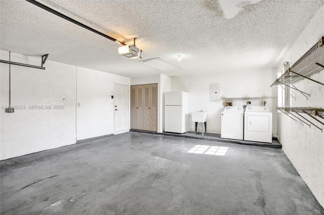 5287 Tiffany Anne Cir, West Palm Beach, FL 33417