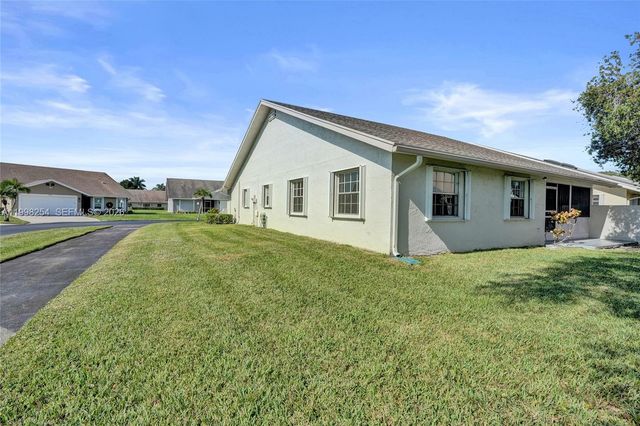 5287 Tiffany Anne Cir, West Palm Beach, FL 33417