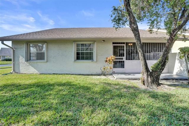 5287 Tiffany Anne Cir, West Palm Beach, FL 33417