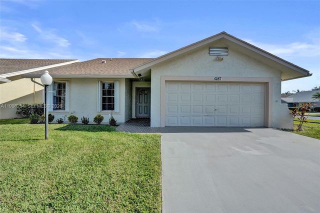5287 Tiffany Anne Cir, West Palm Beach, FL 33417