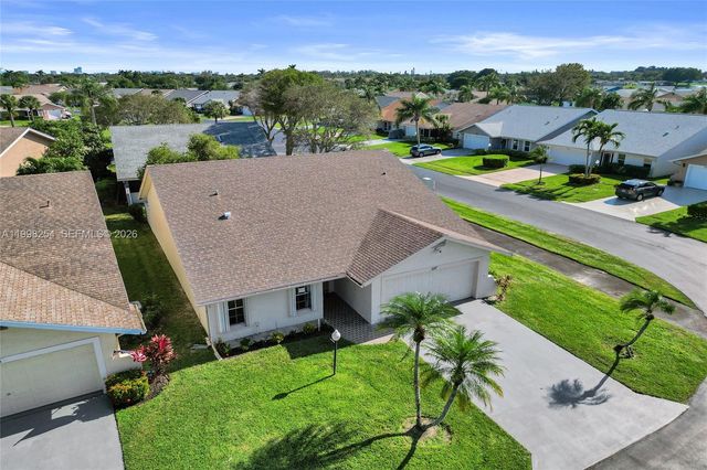 5287 Tiffany Anne Cir, West Palm Beach, FL 33417