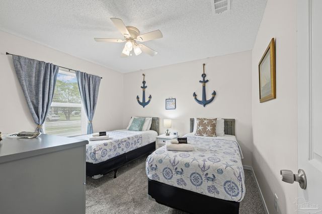 1601 Kauai Ct, Gulf Breeze, FL 32563