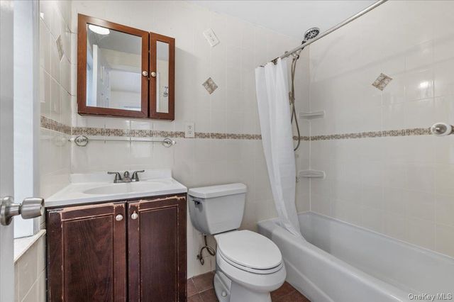 4316 249th Street, Little Neck, NY 11363