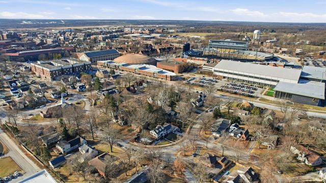 1004 Ravinia Road, West Lafayette, IN 47906