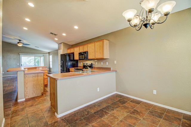 8478 W MONONA Lane, Peoria, AZ 85382