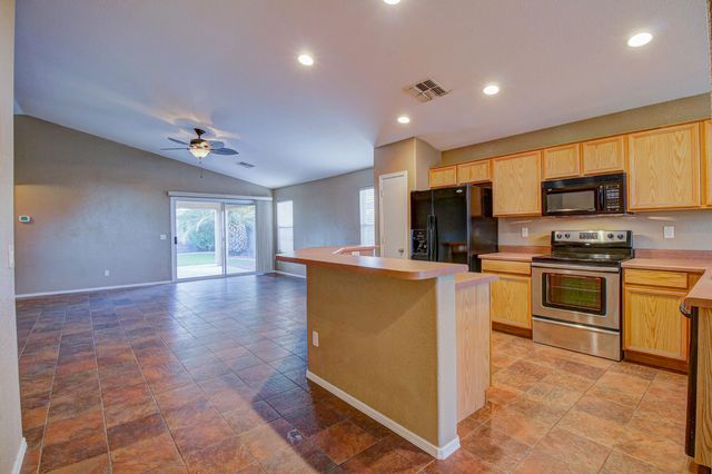 8478 W MONONA Lane, Peoria, AZ 85382