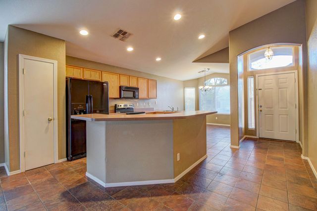 8478 W MONONA Lane, Peoria, AZ 85382