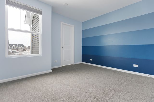 573 Watercress Drive, Aurora, IL 60504