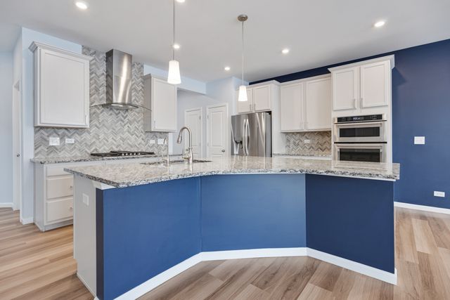 573 Watercress Drive, Aurora, IL 60504