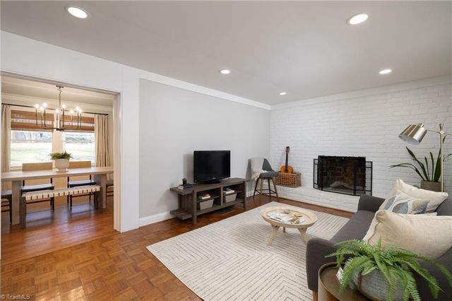 1120 Rustic Road, Greensboro, NC 27410