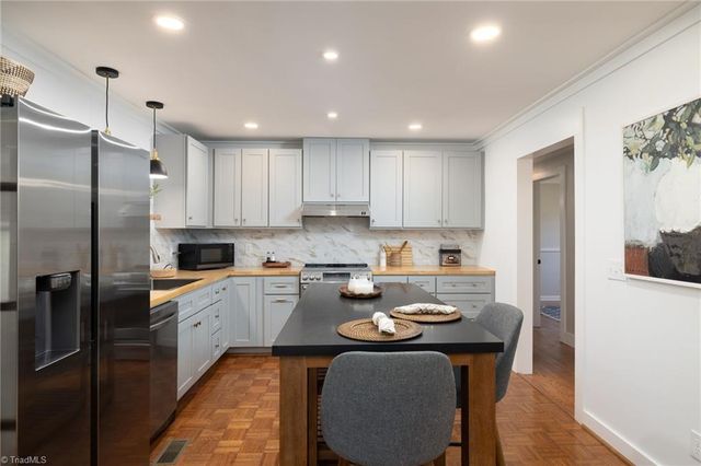 1120 Rustic Road, Greensboro, NC 27410