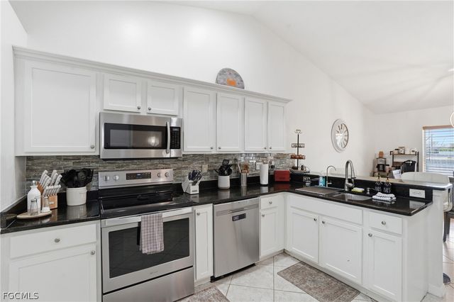 3310 NW 5th TER, Cape Coral, FL 33993