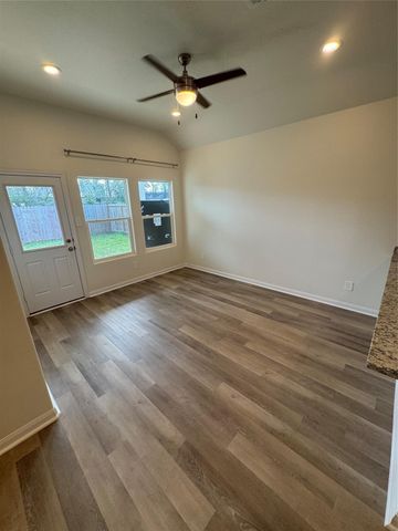 17706 Cedar Crest Drive, Conroe, TX 77306