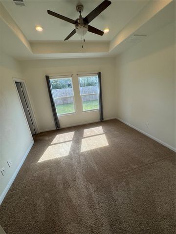 17706 Cedar Crest Drive, Conroe, TX 77306