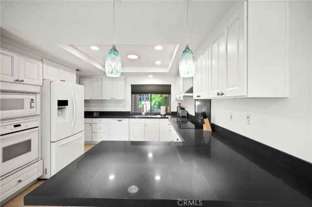 69 Camino Arroyo North, Palm Desert, CA 92260