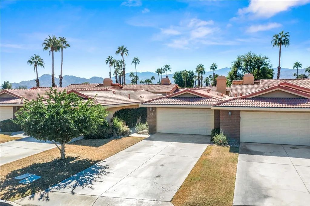 69 Camino Arroyo North, Palm Desert, CA 92260