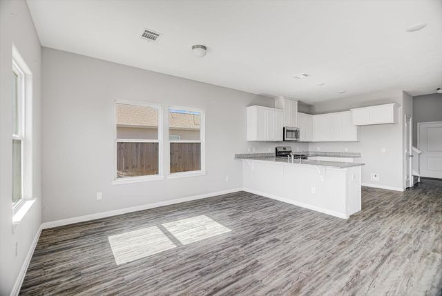 1093 Road 5102, Cleveland, TX 77327