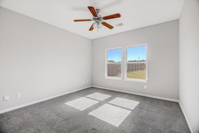 1093 Road 5102, Cleveland, TX 77327