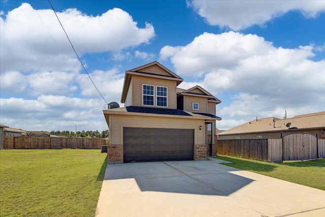 1093 Road 5102, Cleveland, TX 77327