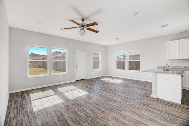 1093 Road 5102, Cleveland, TX 77327
