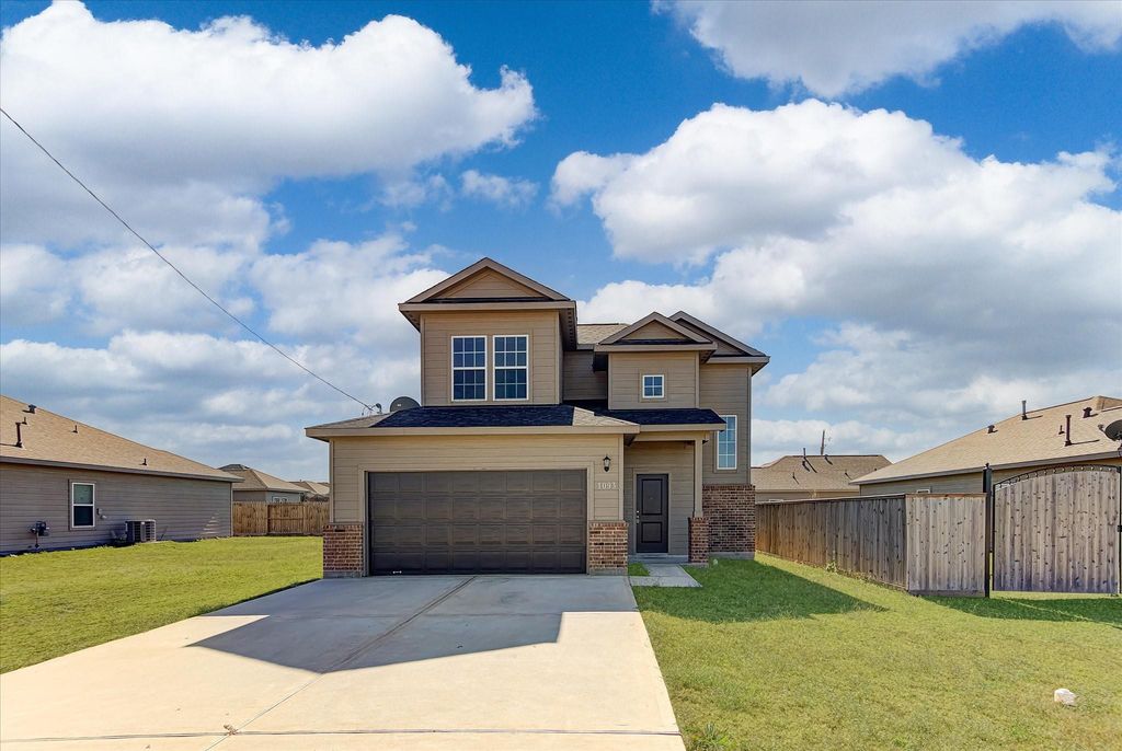 1093 Road 5102, Cleveland, TX 77327