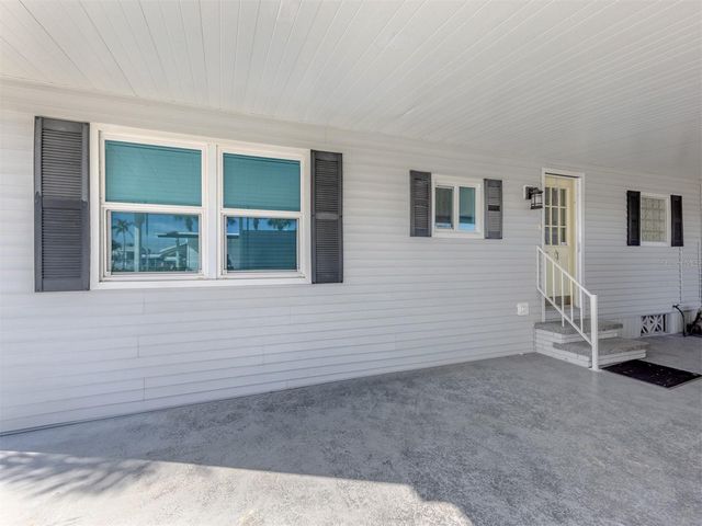 1002 JOLANDA CIRCLE, Venice, FL 34285