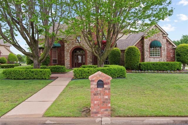 213 Ashton Drive, Broken Arrow, OK 74014