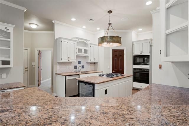213 Ashton Drive, Broken Arrow, OK 74014