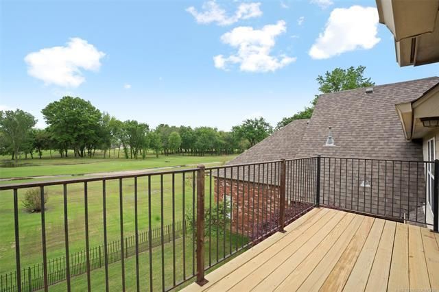 213 Ashton Drive, Broken Arrow, OK 74014
