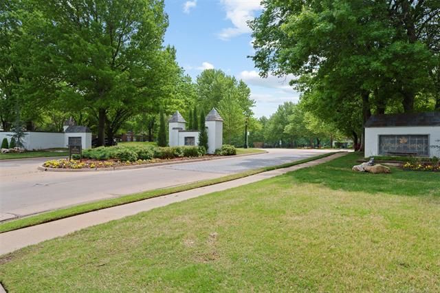 213 Ashton Drive, Broken Arrow, OK 74014