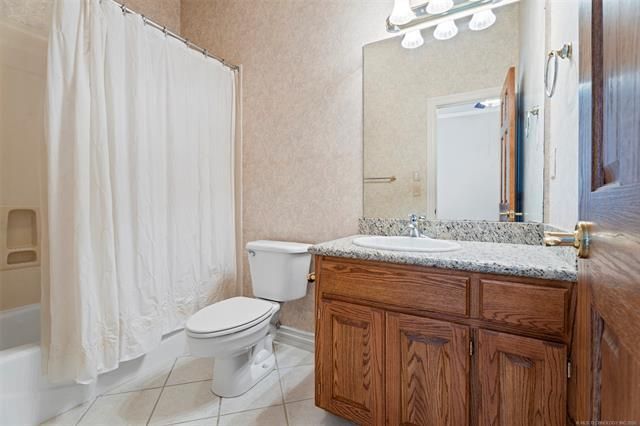 213 Ashton Drive, Broken Arrow, OK 74014
