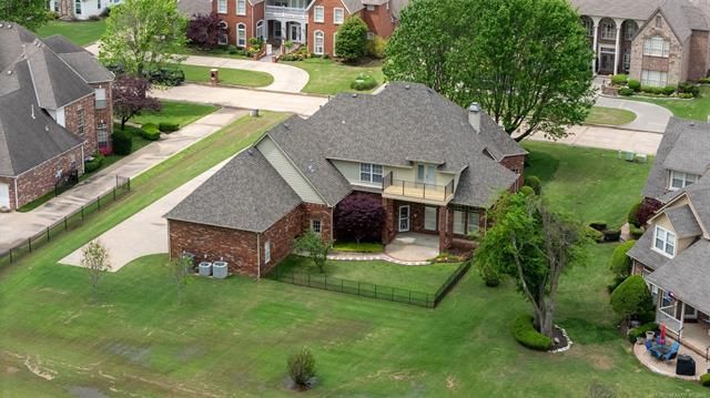 213 Ashton Drive, Broken Arrow, OK 74014
